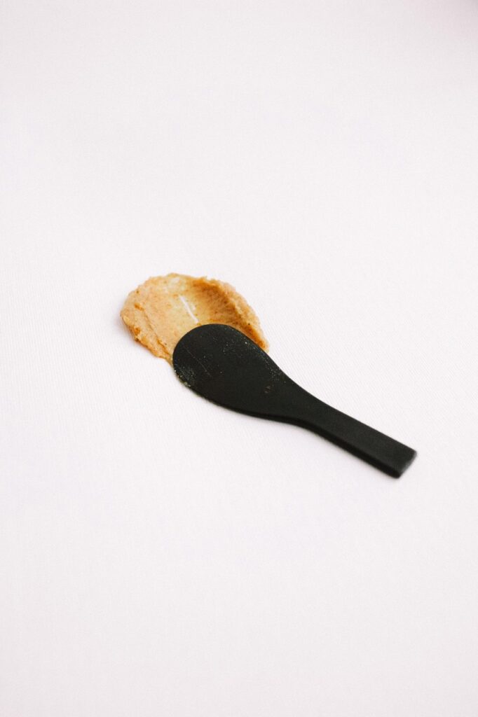 VIO美白クリームとスクラブの使用時に気をつけるべき注意点は？